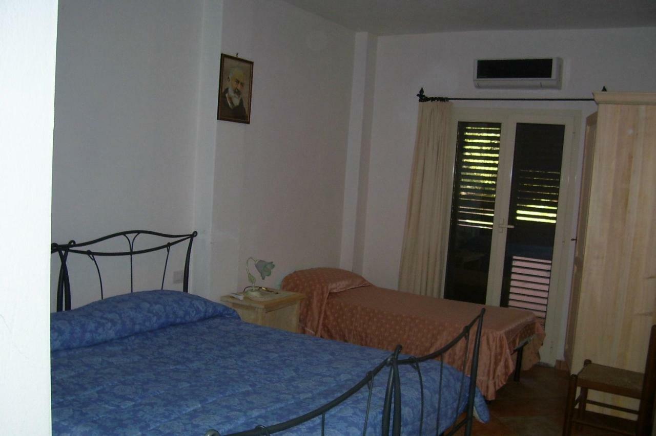 Fumu Ludurru Farm Stay Padru Zewnętrze zdjęcie